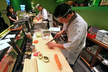 sushi-is-not-problem-because-autoimmune-disease-forgets-thyroid-tissue-is-self